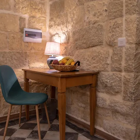 39 St. George Victoria