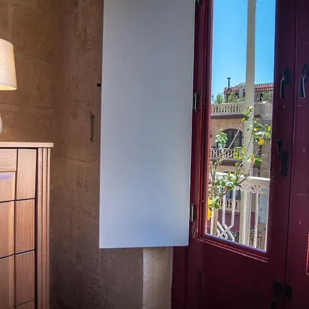 Bed & Breakfast 39 St. George Victoria