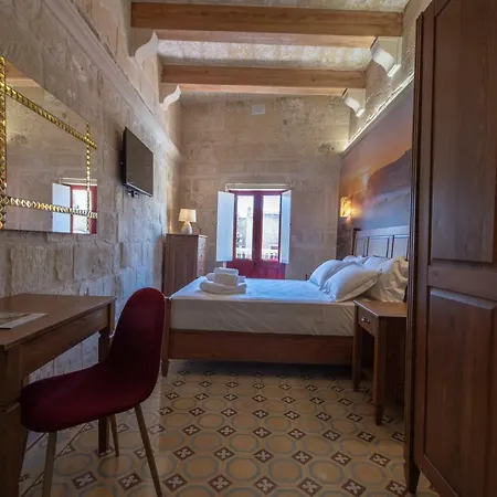 לינה וארוחת בוקר 39 St. George