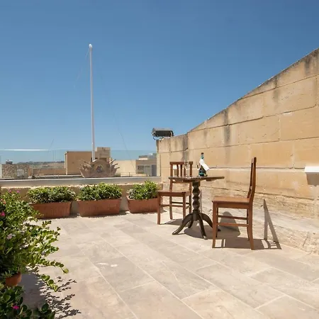 39 St. George 4*